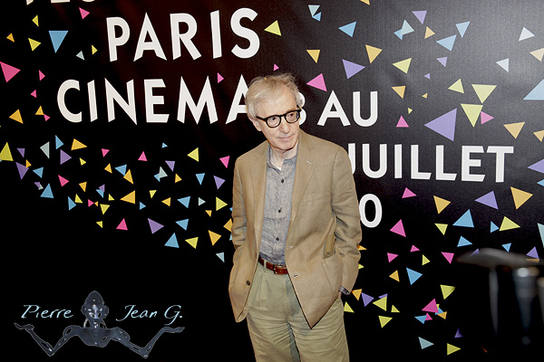 photographe_people 11.JPG - Woody Allen (Allen Stewart K√∂nigsberg)Ouverture du Festival Paris Cin√©ma 2010Gaumond Capucine1/07/2010¬© Pierre-jean Grouille